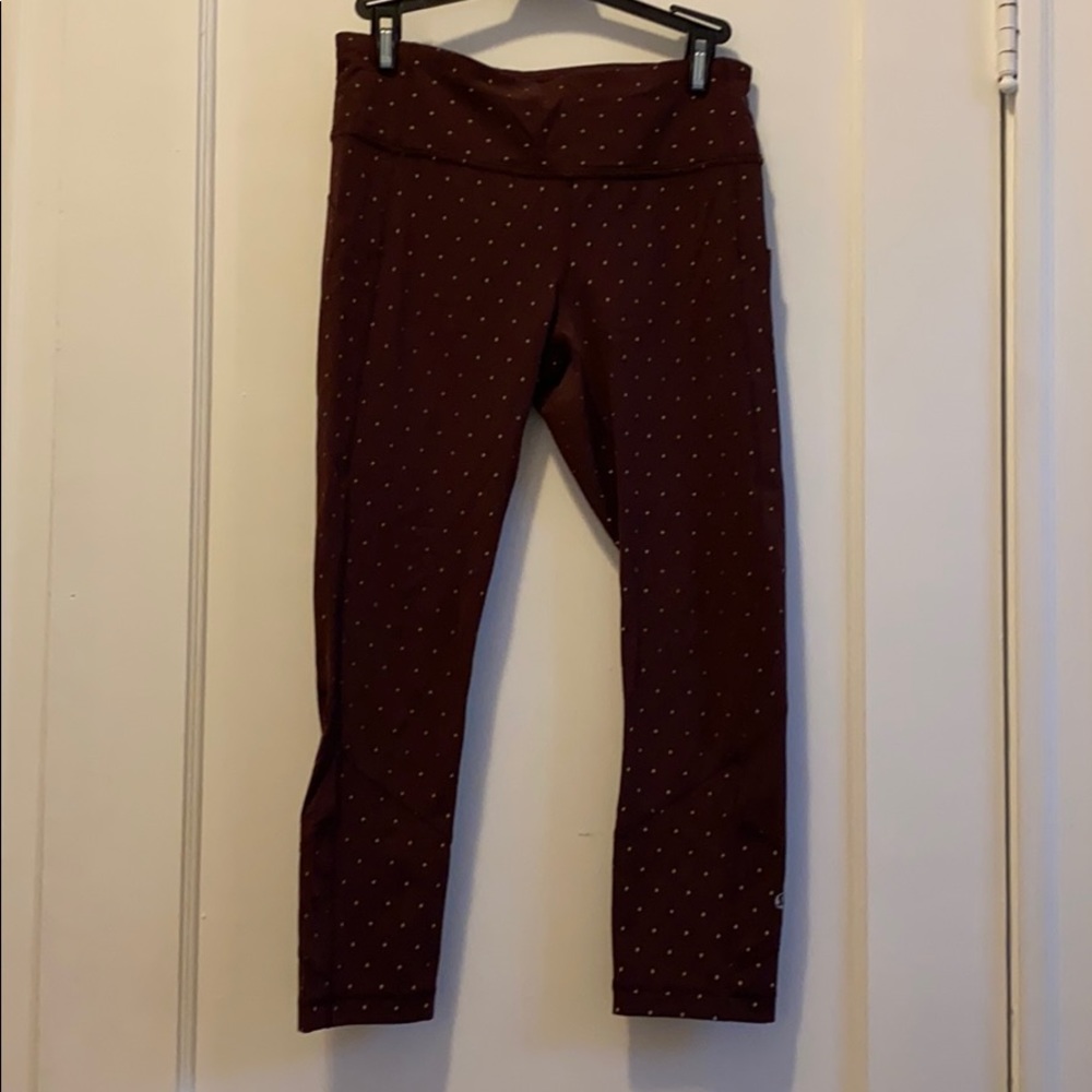 Lulu lemon maroon cropped leggings with gold dots